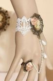 Vintage-Queen-Head-Bracelet-with-Rose-and-Ring-LC0867